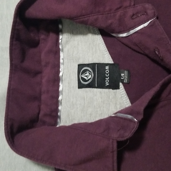 4 men tops Volcom and Billabong - Picture 12 of 16